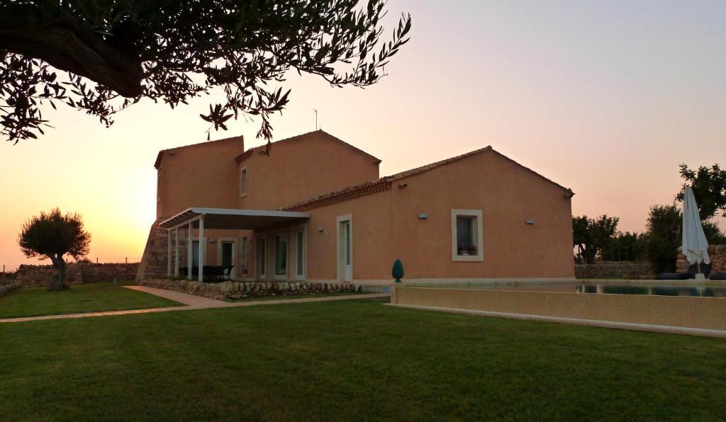 Antica Locanda Del Golf Ragusa Kültér fotó
